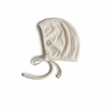 Mushie Ribbed Baby Bonnet Ivory